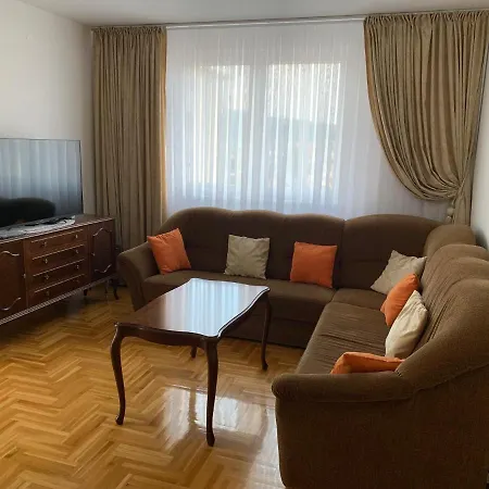 Luxury شقة بال