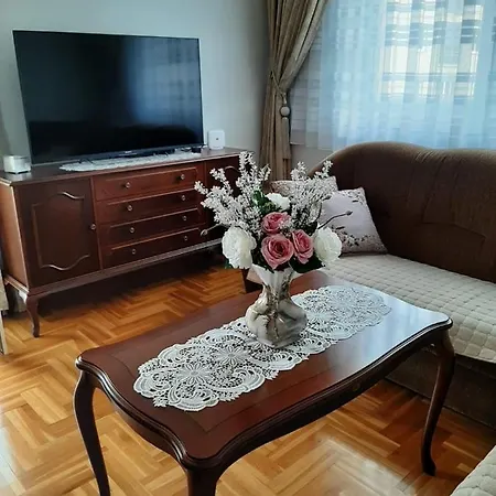 Luxury شقة بال